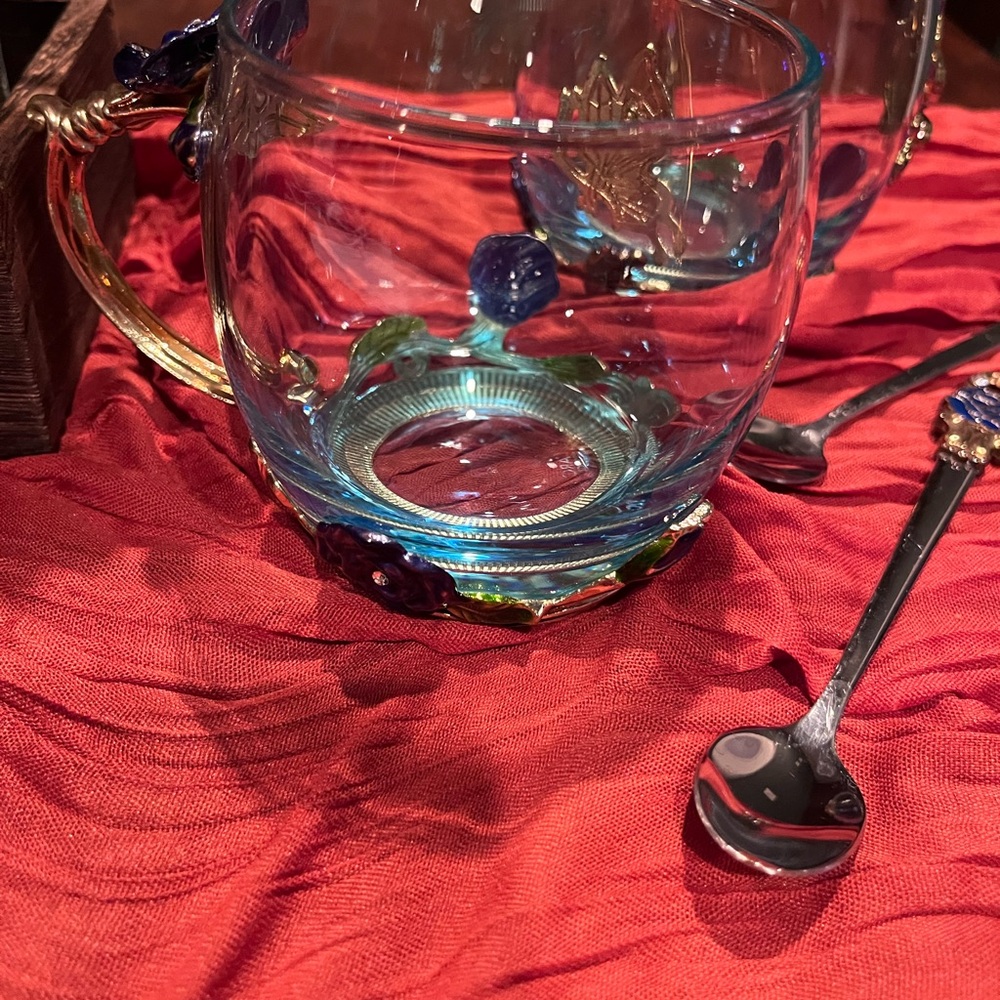 ARC of France Glass Tea Set with Butterfly Design Set of 2 - Picture 11 of 13